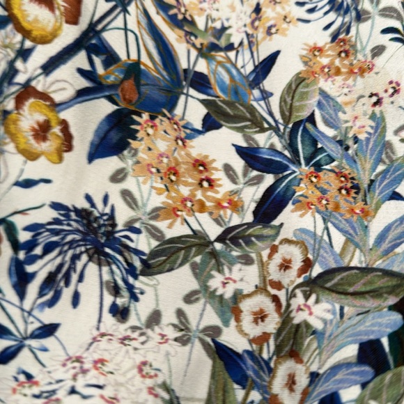 Karen Kane flowered sleeved woman’s top - Picture 4 of 5